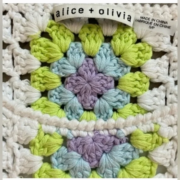 Alice + Olivia Reva Medallion Crocheted Top Size Small - Picture 8 of 11